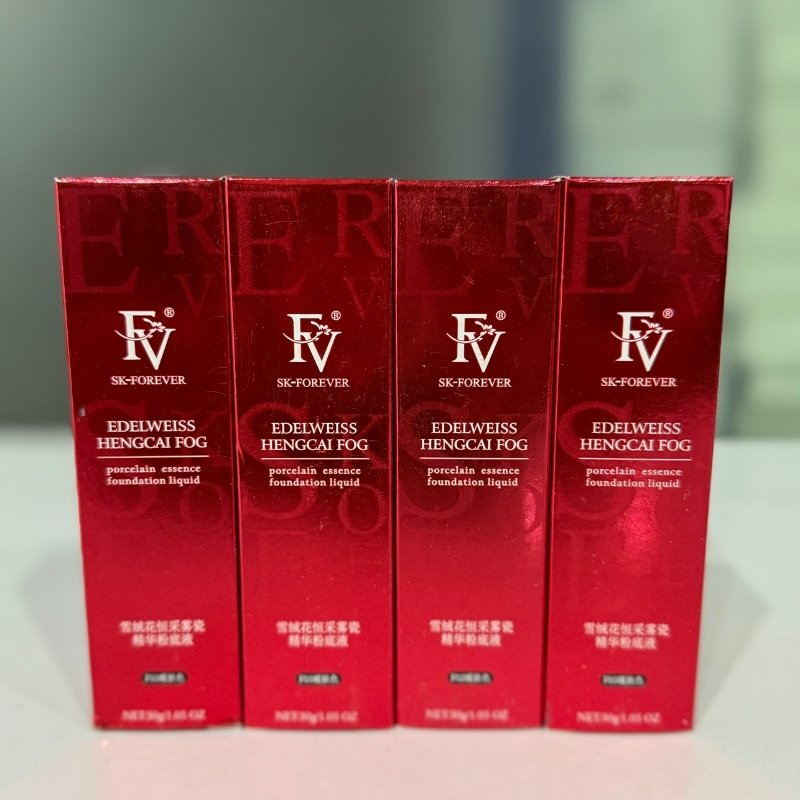 V Refreshing Essence Foundation 30g | Moisturizing Long-Lasting Liquid Base Makeup